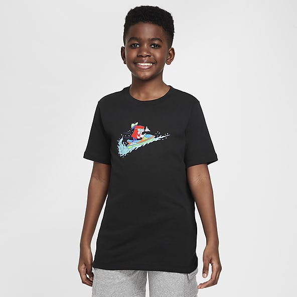 Boys nike tee deals
